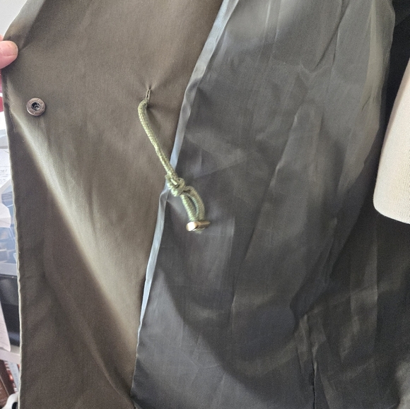 AMARYLLIS Olive Green Relaxed Fit Beltless Trench Coat. Size Small - Picture 8 of 13